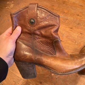 Frye Jackie Button boots size 8